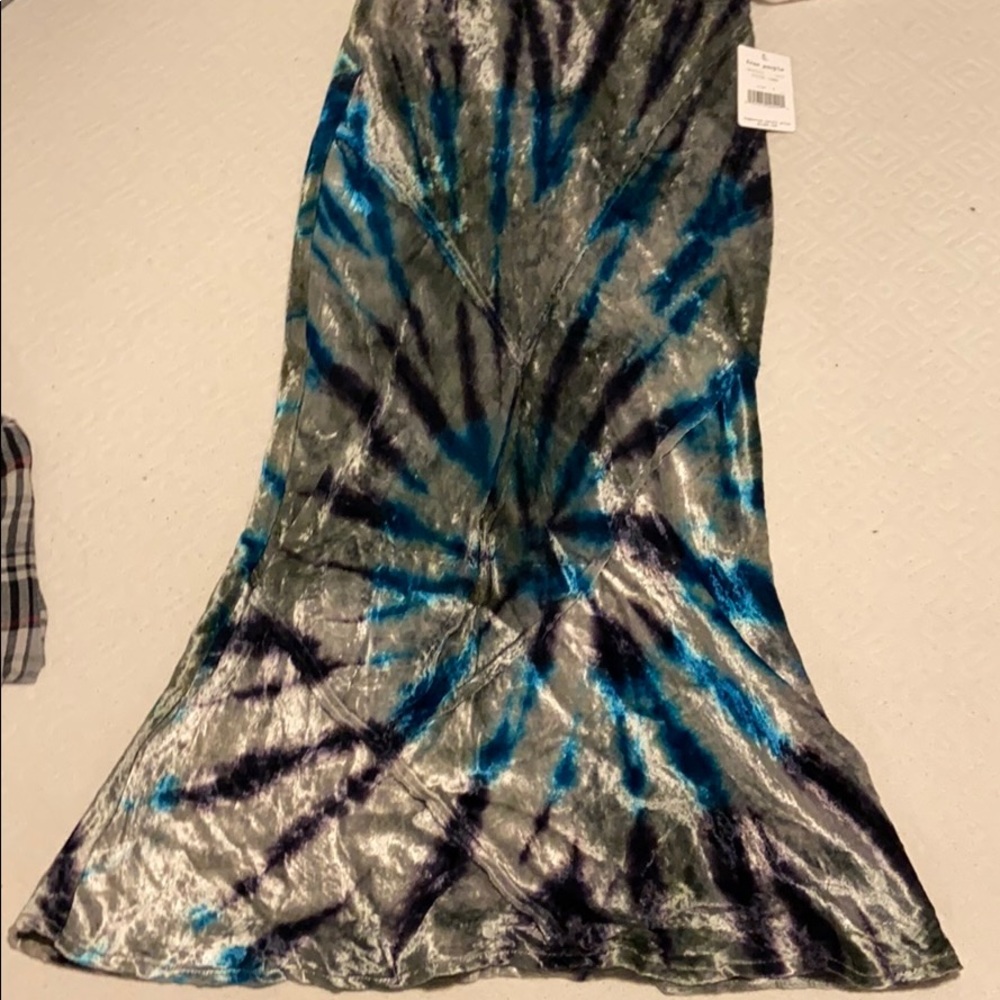 Long grey skirt
